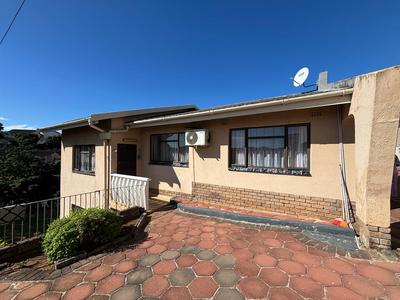 House For Sale in Reservoir Hills, Durban